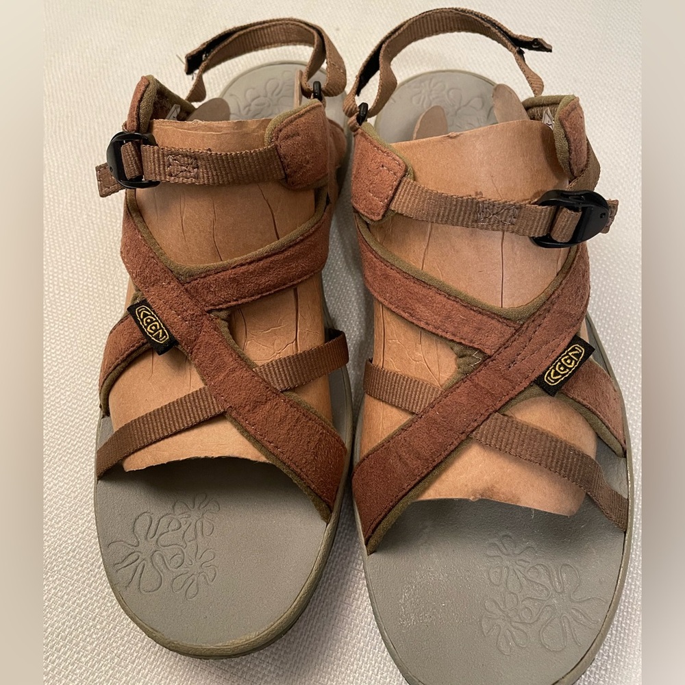 Keen Leather Tan and Brown Strappy Sandals - Size 7
